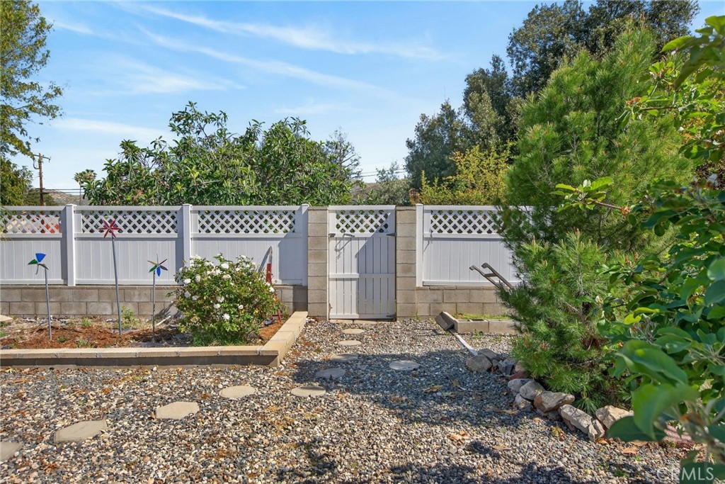 4360 Watkins Drive Riverside, CA 92507 - Photo 32 of 44