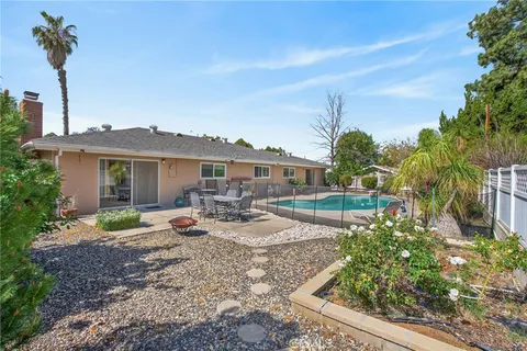 $789,900 | 4360 Watkins Drive, Riverside, CA 92507
