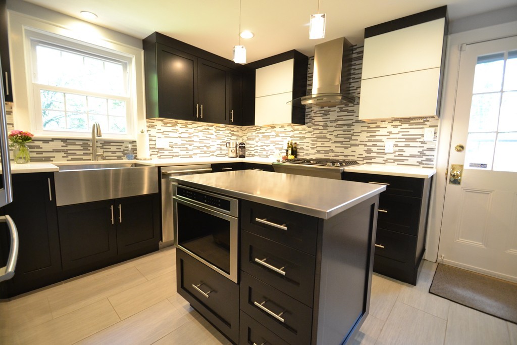 2 Woodbine Road Wellesley, MA 02482 - Photo 4 of 22