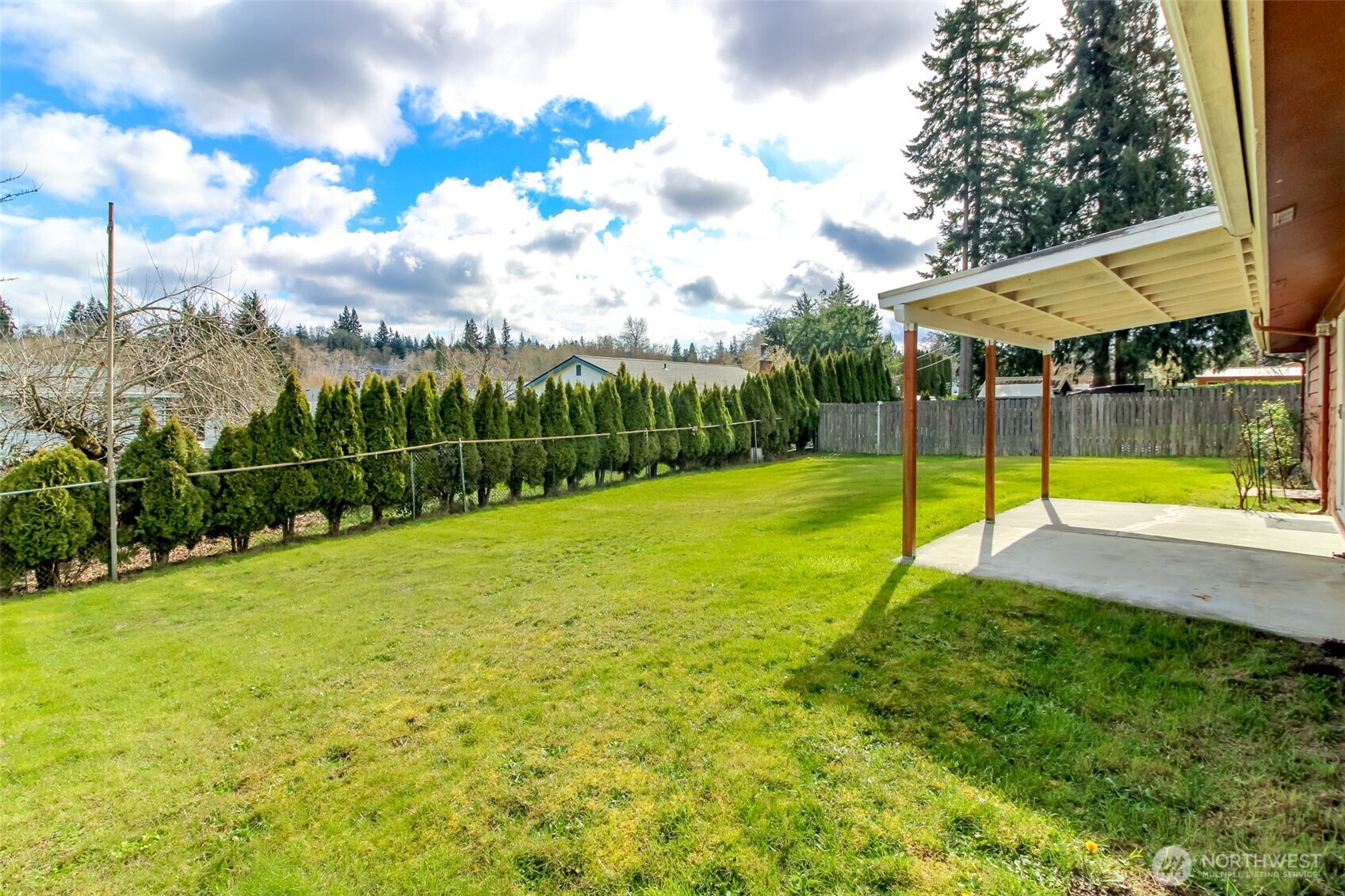 2155 Mitchell Road Southeast Port Orchard, WA 98366 - Photo 5 of 27