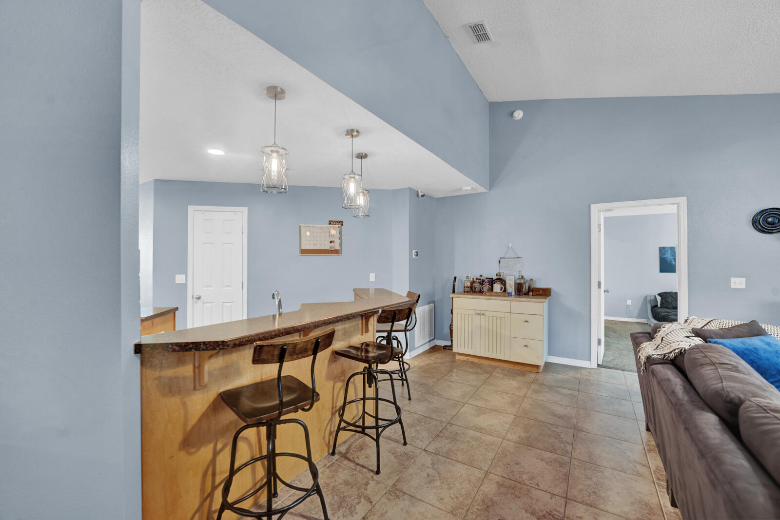 103 Citadel Lane Crestview, FL 32539 - Photo 7 of 41 a kitchen with a table and chairs