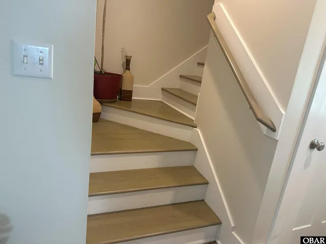 $365,000 | 112 Peach Tree Street, Jarvisburg, NC 27947