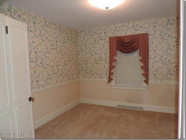 5409 Claudie Road Wilson, NC 27893 - Photo 7 of 25 5 Dining Room