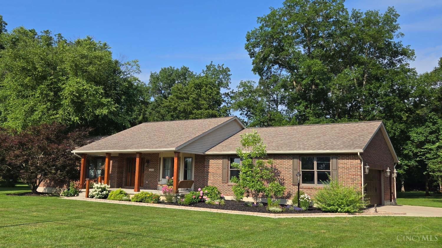 2635 Jackson Road Hamilton, OH 45011 - Photo 1 of 48