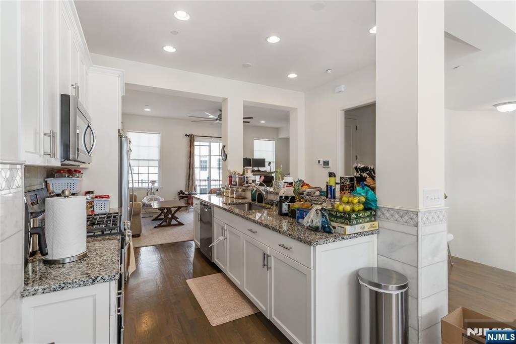 293 Bradley Drive Wood-Ridge, NJ 07075 - Photo 14 of 28