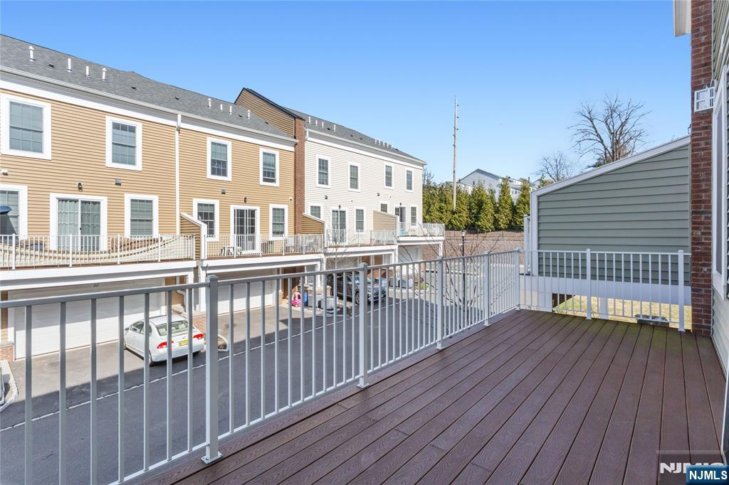 293 Bradley Drive Wood-Ridge, NJ 07075 - Photo 18 of 28