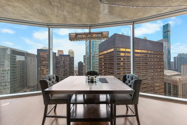 $10,000 | 600 North Fairbanks Court, Unit 3301, Chicago, IL 60611