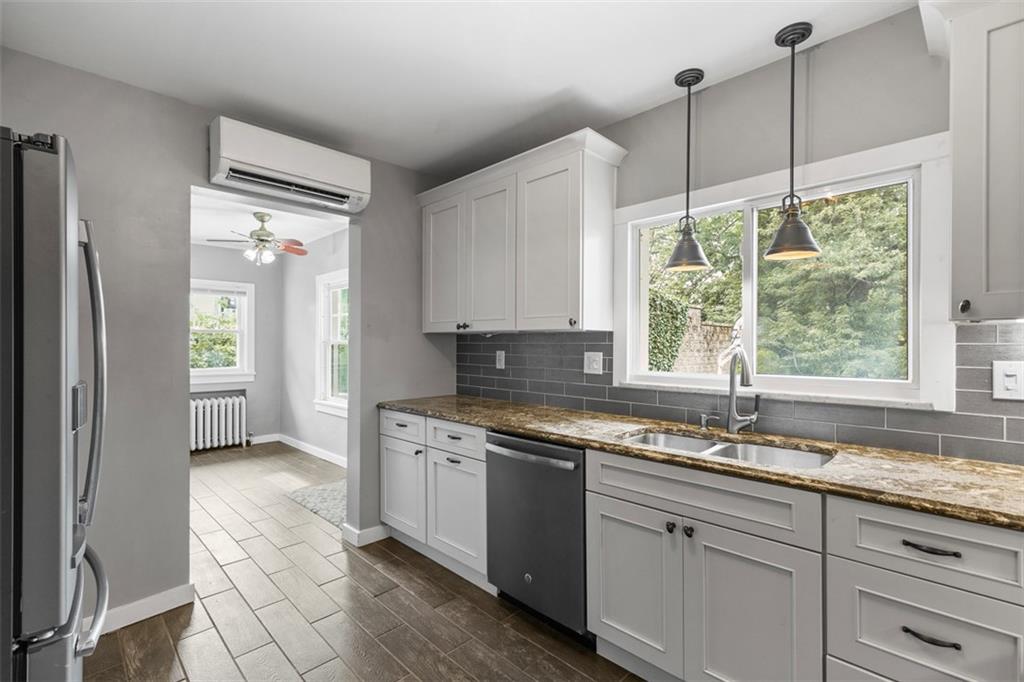 1090 Washington Road Pittsburgh, PA 15228 - Photo 14 of 31 Gallery Image 14