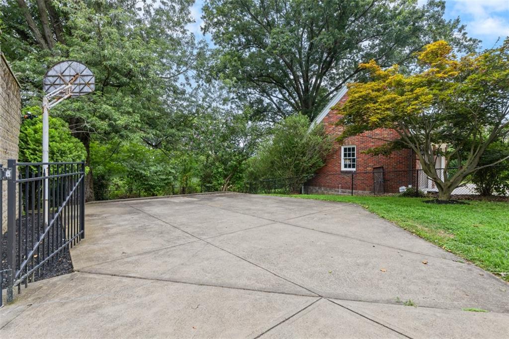 1090 Washington Road Pittsburgh, PA 15228 - Photo 31 of 31 Gallery Image 31
