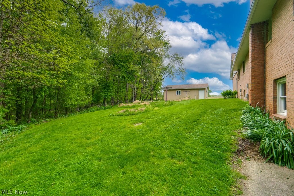 2267 Bellflower Road East Rochester, OH 44625 - Photo 41 of 48