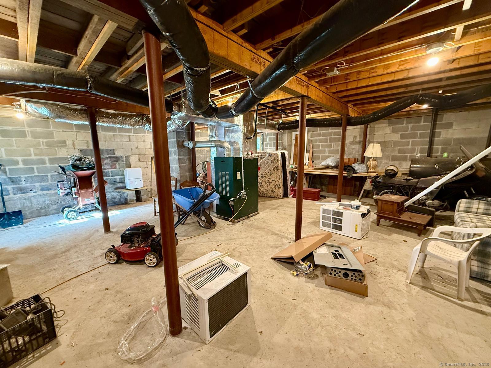 21 Boughton Road Old Lyme, CT 06371 - Photo 19 of 21 a view of a gym with wooden floor