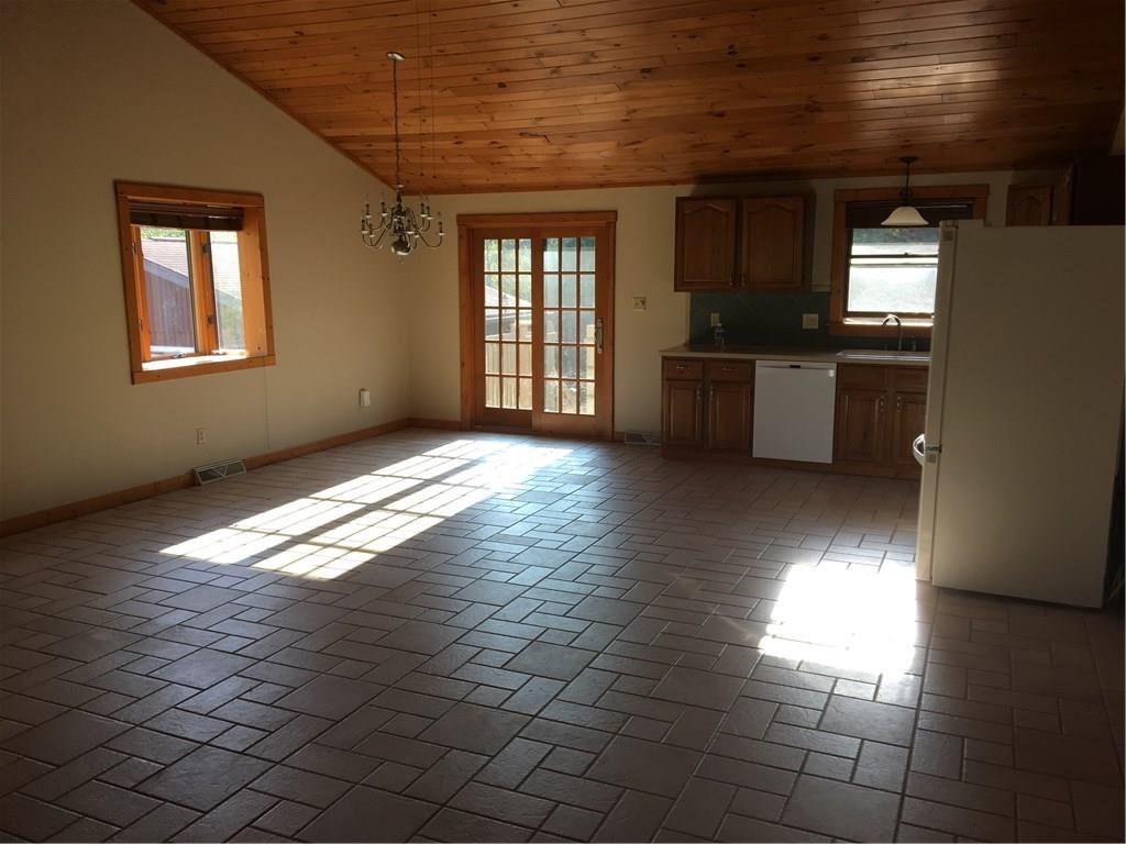 692 Dixon Road Clarksburg, PA 15725 - Photo 4 of 13 Gallery Image 4