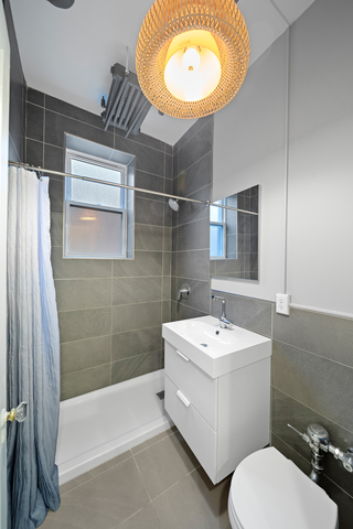 604 West Addison Street, Unit B3 Chicago, IL 60613 - Photo 9 of 12