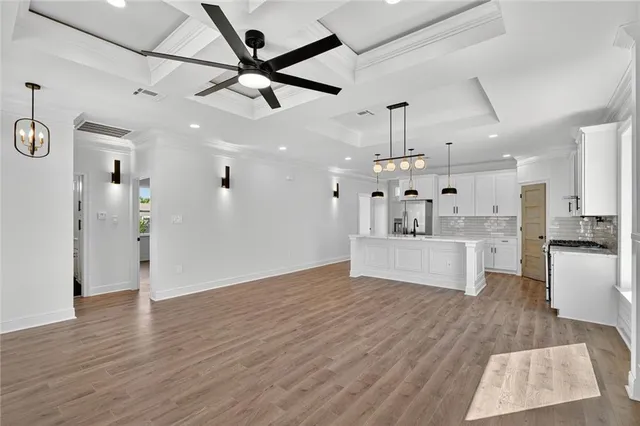 $279,900 | 3217 Dauterive Drive, Chalmette, LA 70043