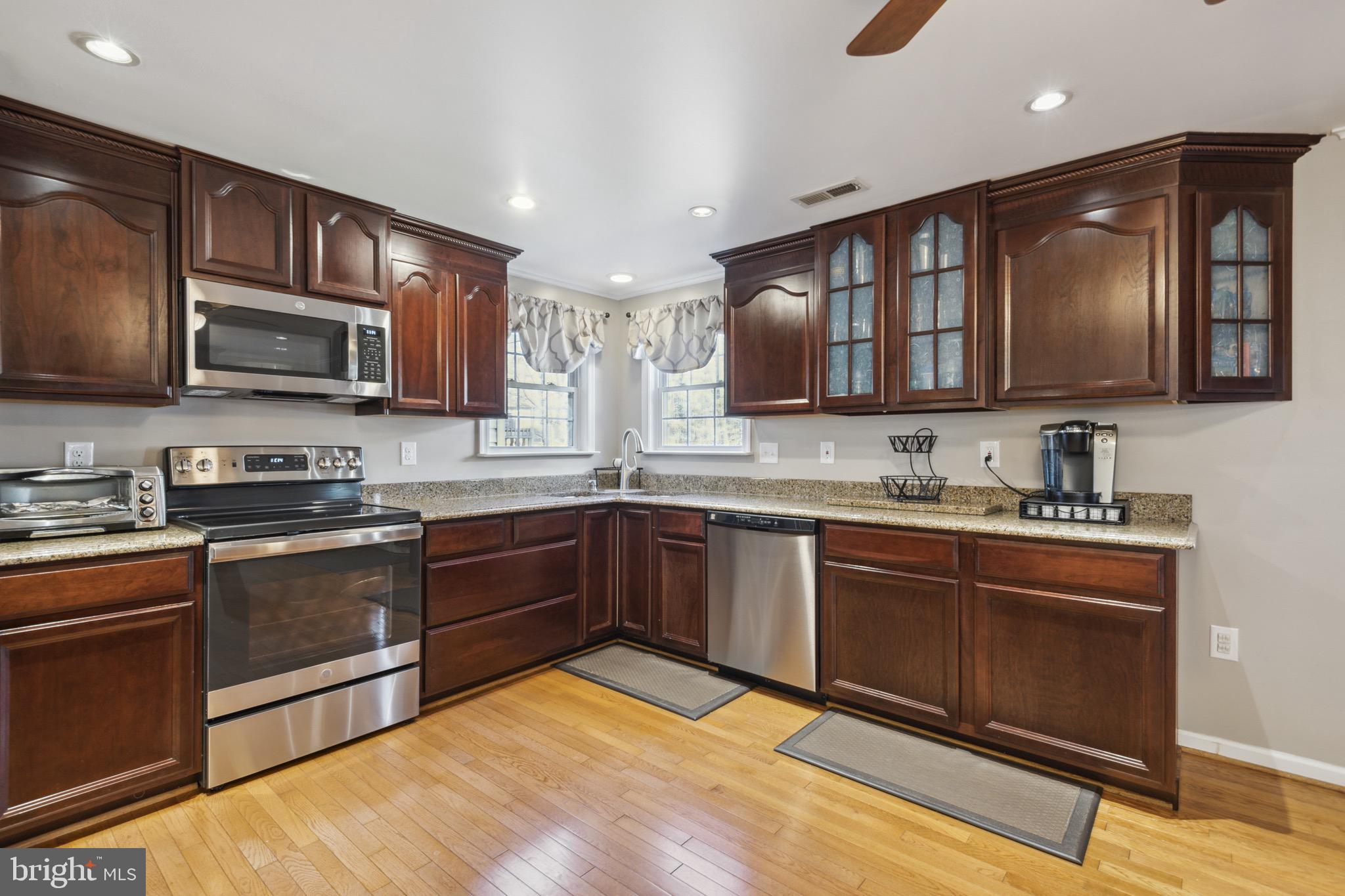 8308 Rison Drive Brandywine, MD 20613 - Photo 4 of 42