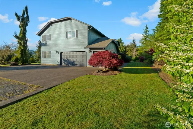 $1,079,900 | 1800 Northwest Lyons Road, Woodland, WA 98674