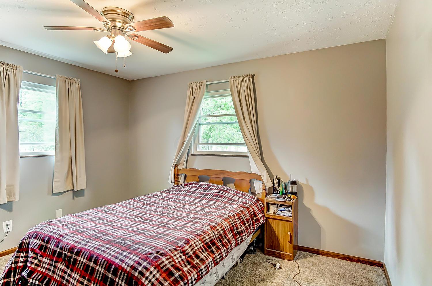 2230 Ridge Road Springfield, OH 45502 - Photo 12 of 26