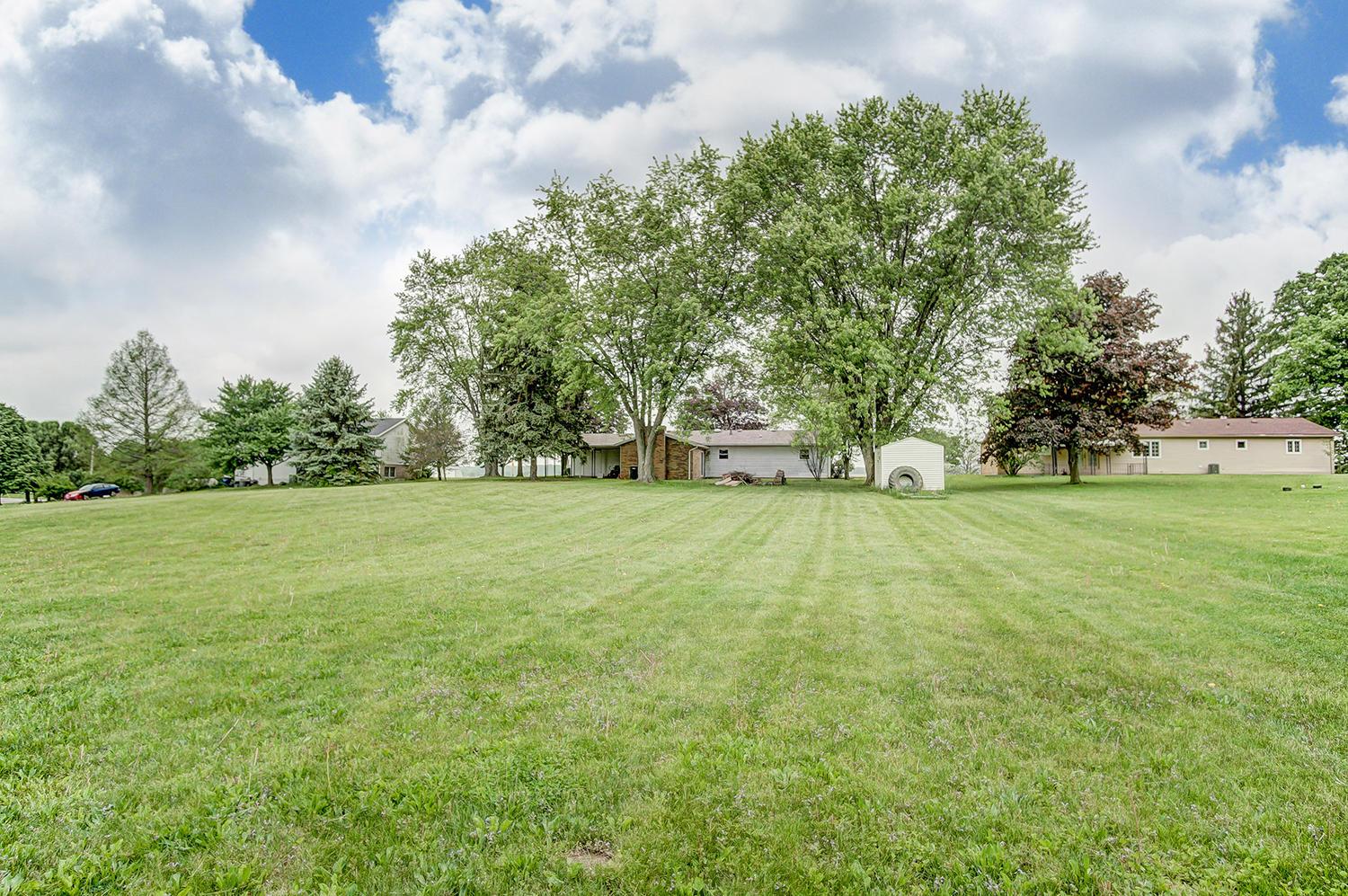 2230 Ridge Road Springfield, OH 45502 - Photo 22 of 26