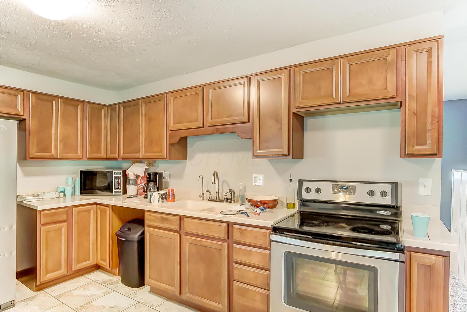 2230 Ridge Road Springfield, OH 45502 - Photo 7 of 26