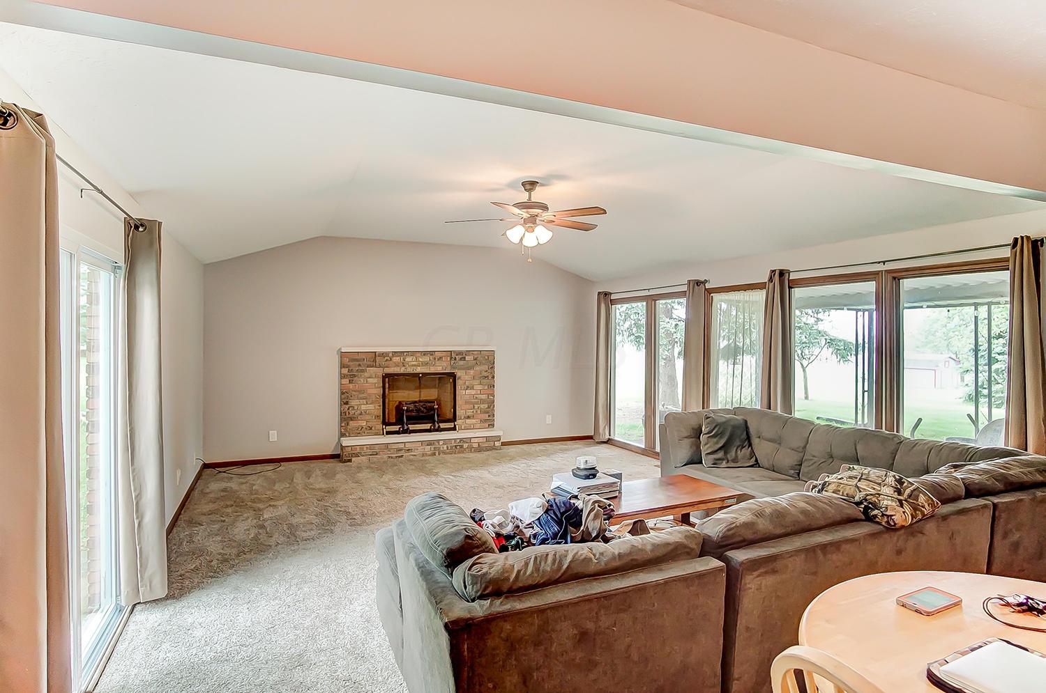 2230 Ridge Road Springfield, OH 45502 - Photo 8 of 26