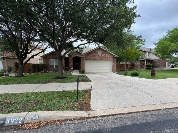 $1,800 | 4922 Macey Trail, San Antonio, TX 78253