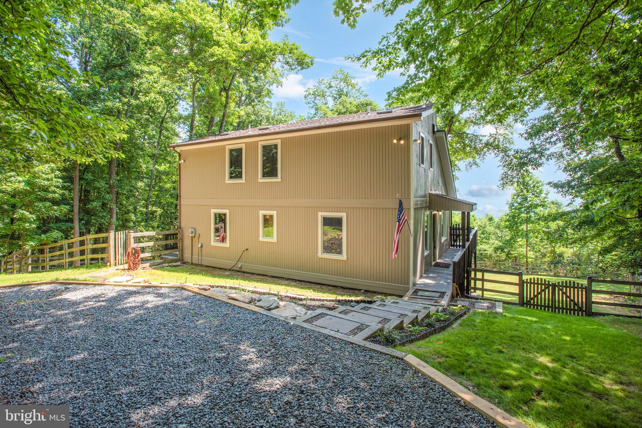 1619 Summit Drive Haymarket, VA 20169 - Photo 38 of 50