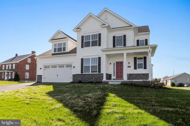 $611,900 | 12 Brownington Drive, Martinsburg, WV 25403