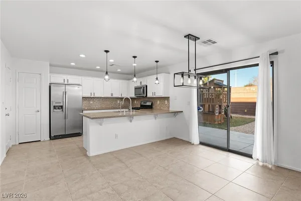 $2,400 | 10846 Monaco Beach Avenue, Las Vegas, NV 89166