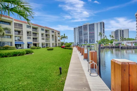 $1,275,000 | 4744 South Ocean Boulevard, Unit C112, Highland Beach, FL 33487