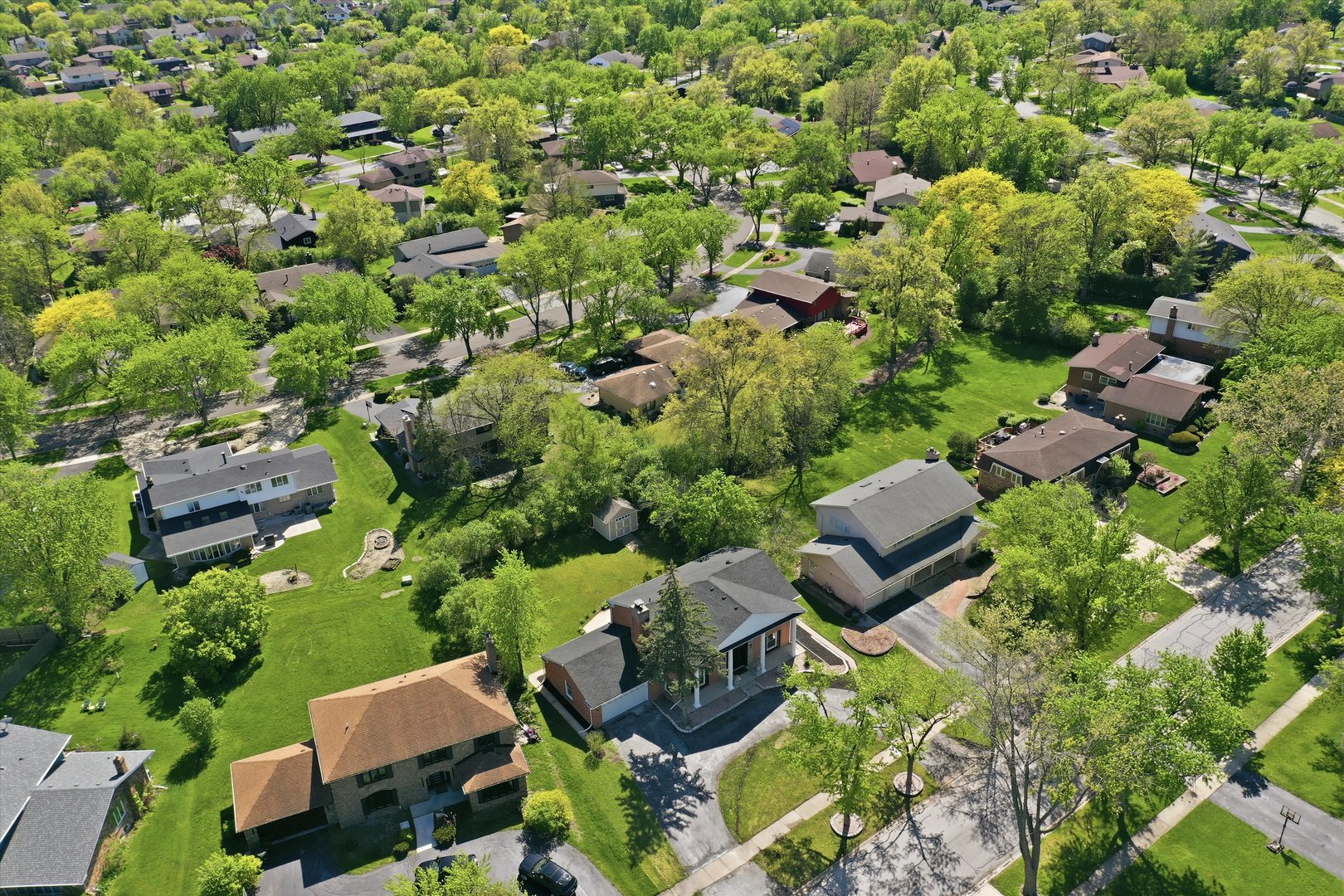 2932 Polly Lane Flossmoor, IL 60422 - Photo 46 of 53 an aerial view of houses with yard