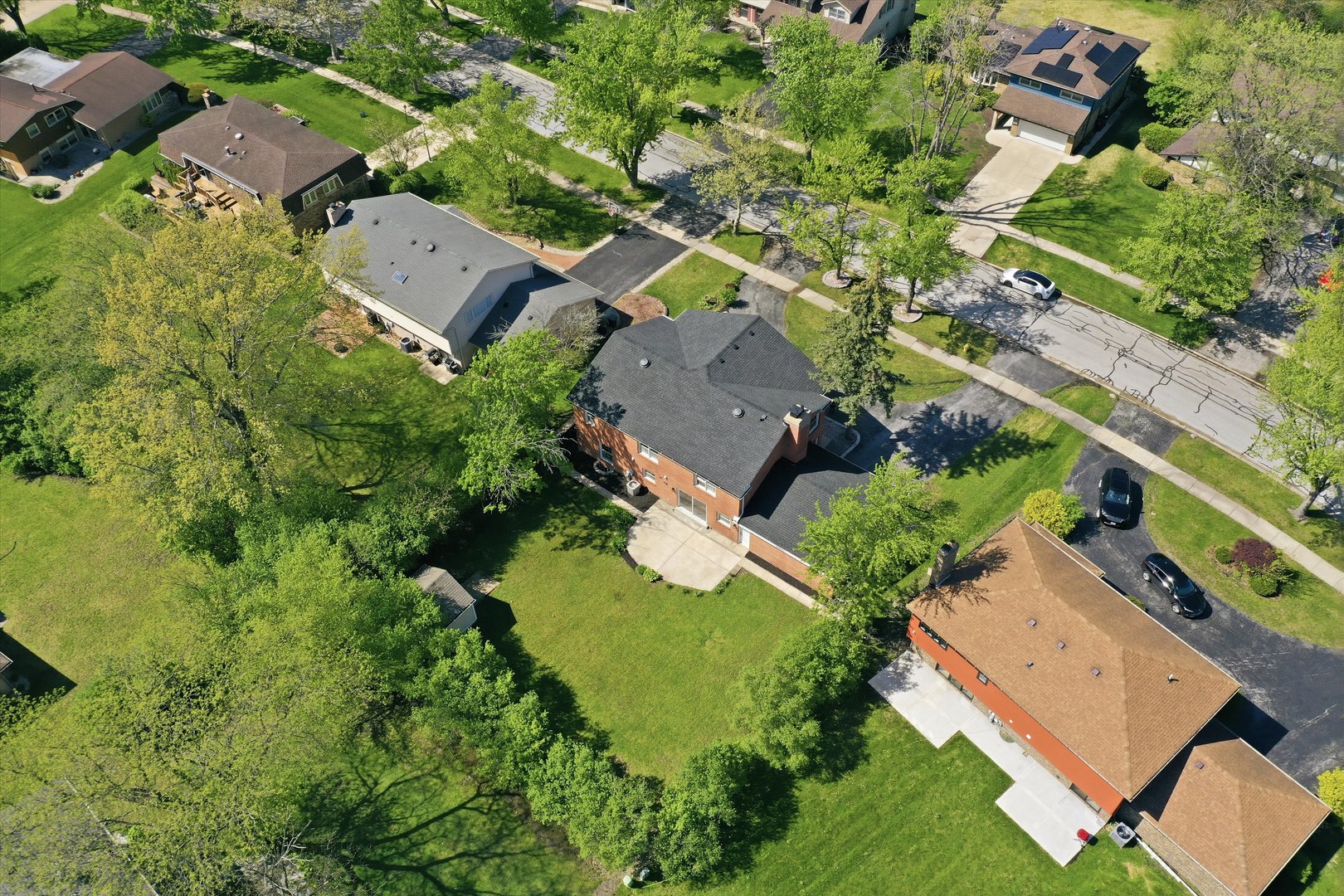 2932 Polly Lane Flossmoor, IL 60422 - Photo 47 of 53 an aerial view of residential house with outdoor space