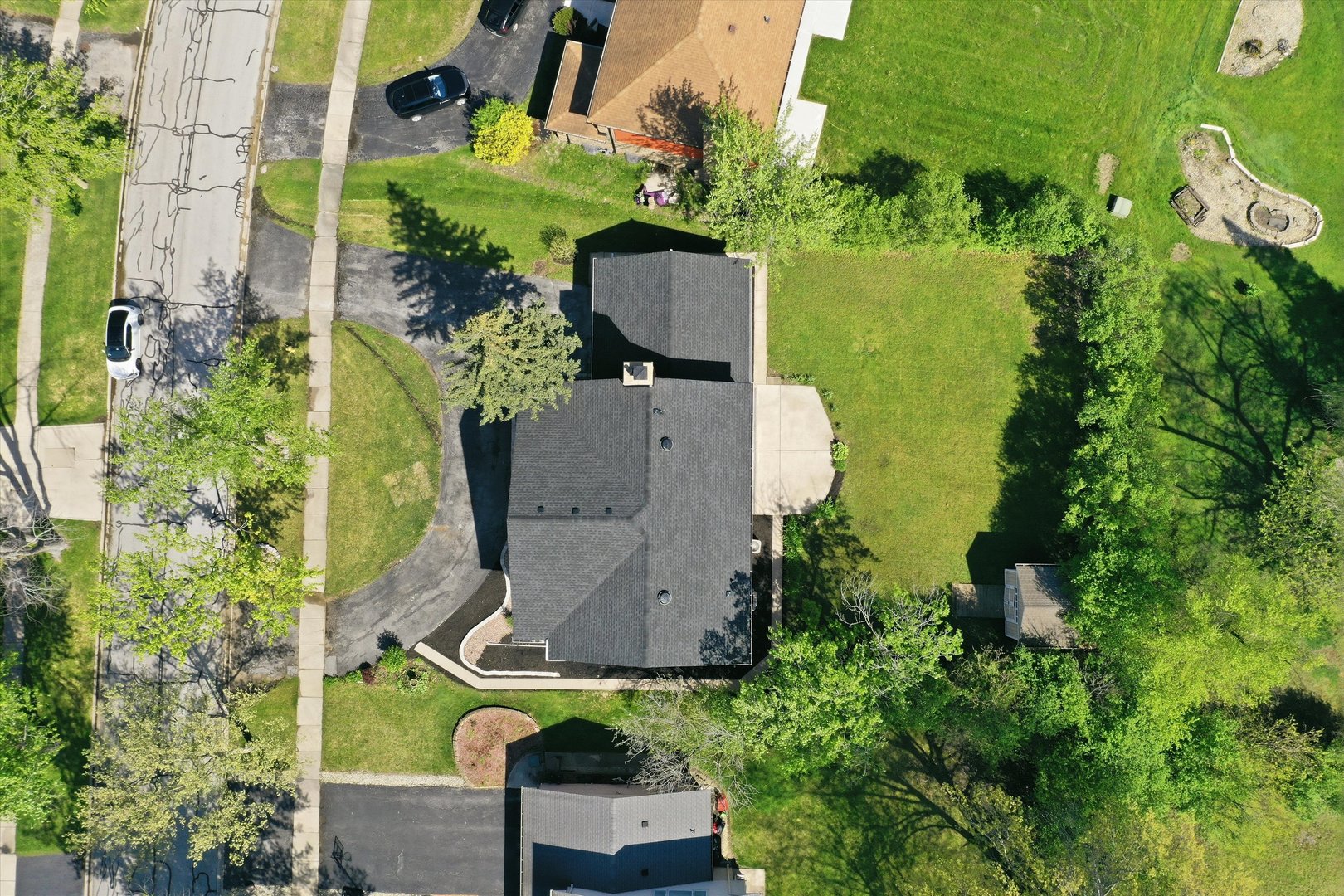 2932 Polly Lane Flossmoor, IL 60422 - Photo 49 of 53 an aerial view of a house with yard swimming pool and outdoor seating