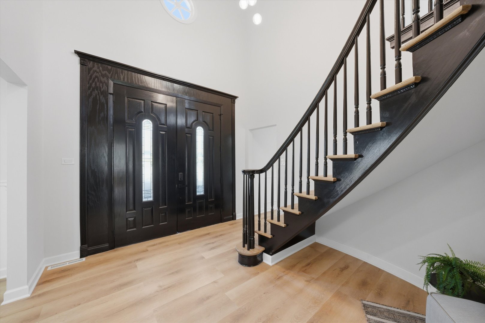 2932 Polly Lane Flossmoor, IL 60422 - Photo 5 of 53 a view of an entryway with staircase