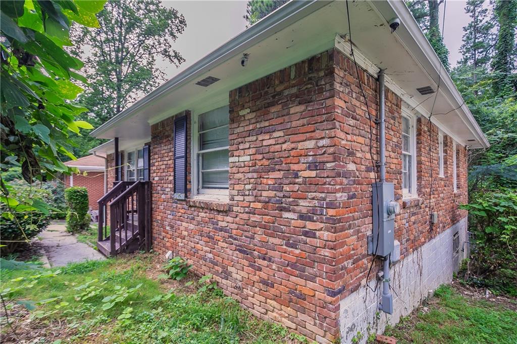 1985 Handley Avenue Southwest Atlanta, GA 30310 - Photo 3 of 29