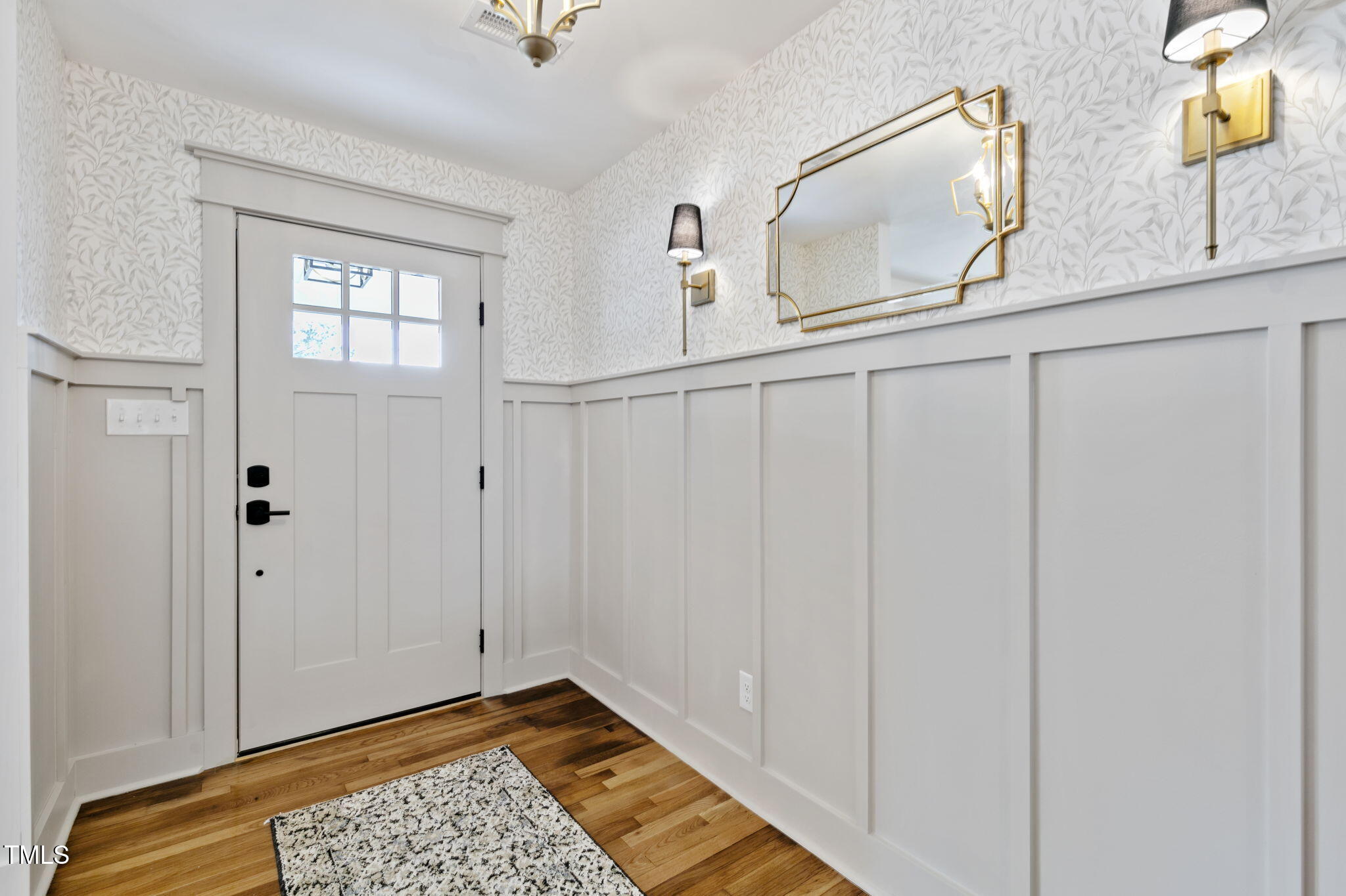 2803 Ardsley Road Wilson, NC 27896 - Photo 4 of 40 Foyer