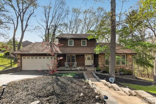 $465,000 | 1517 Lingonberry Court, High Ridge, MO 63049
