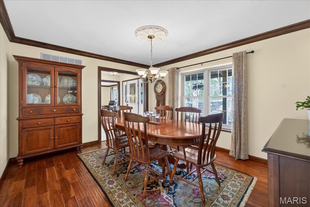 1517 Lingonberry Court High Ridge, MO 63049 - Photo 7 of 45