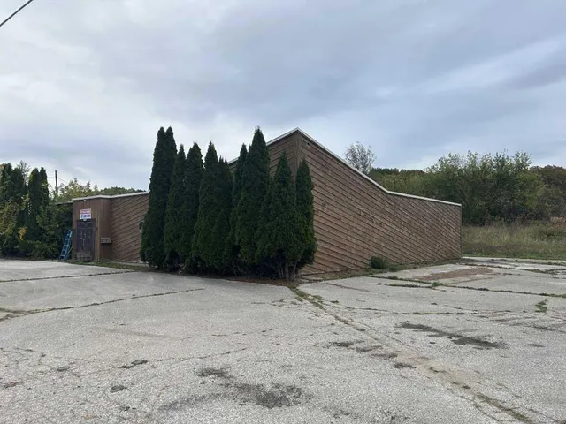 $82,500 | 2598 South Oceana Drive, Shelby, MI 49455