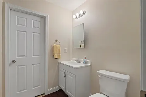 $1,300,000 | 1863 Baynham Drive, Dunwoody, GA 30338