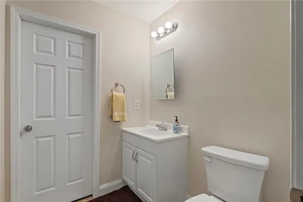 $1,300,000 | 1863 Baynham Drive, Dunwoody, GA 30338