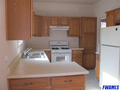 2480 Deerfield Court Decatur, IN 46733 - Photo 5 of 8