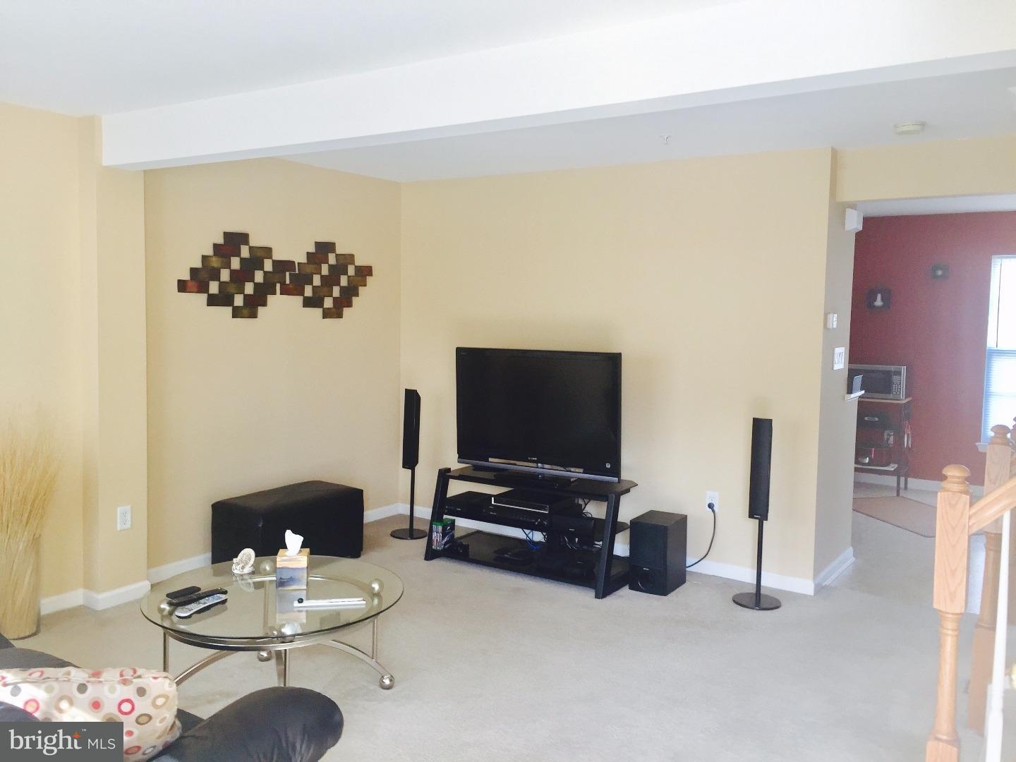 3004 Orchard View Road Reading, PA 19606 - Photo 3 of 5 Living Room