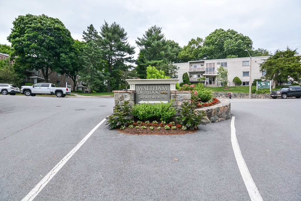 45 Jacqueline Road, Unit 2 Waltham, MA 02452 - Photo 18 of 19 Gallery Image 18
