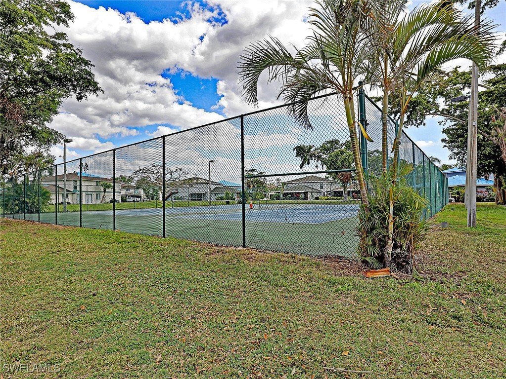 5804 Newfoundland Fort, Unit 1 Fort Myers, FL 33907 - Photo 29 of 29 a view of a backyard