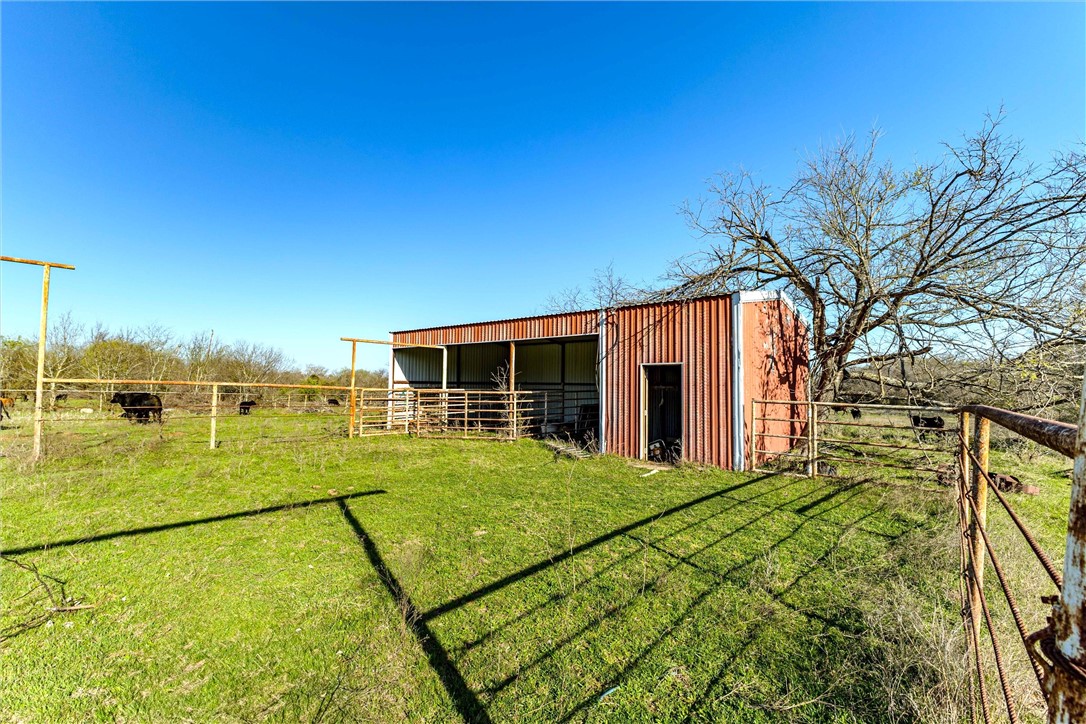 8932 FM 339 Road Mount Calm, TX 76673 - Photo 15 of 29