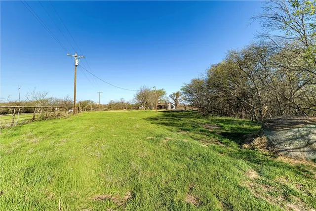 $552,000 | 8932 FM 339 Road, Mount Calm, TX 76673