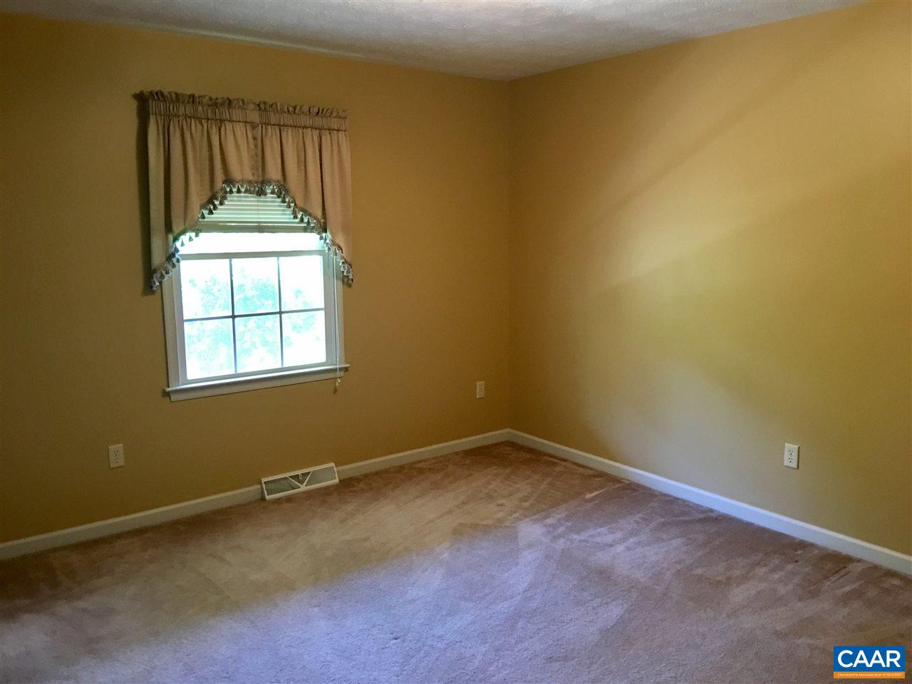 258 Poplar Lake Road Stanardsville, VA 22973 - Photo 11 of 25 Gallery Image 11