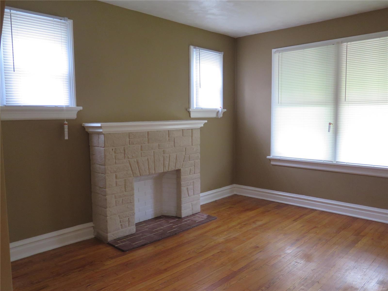 3019 North Hanley Road St. Louis, MO 63121 - Photo 5 of 13 Gallery Image 5