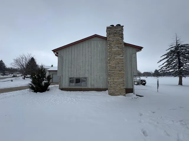 $310,000 | 230 11th Avenue, Monroe, WI 53566