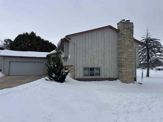 $310,000 | 230 11th Avenue, Monroe, WI 53566